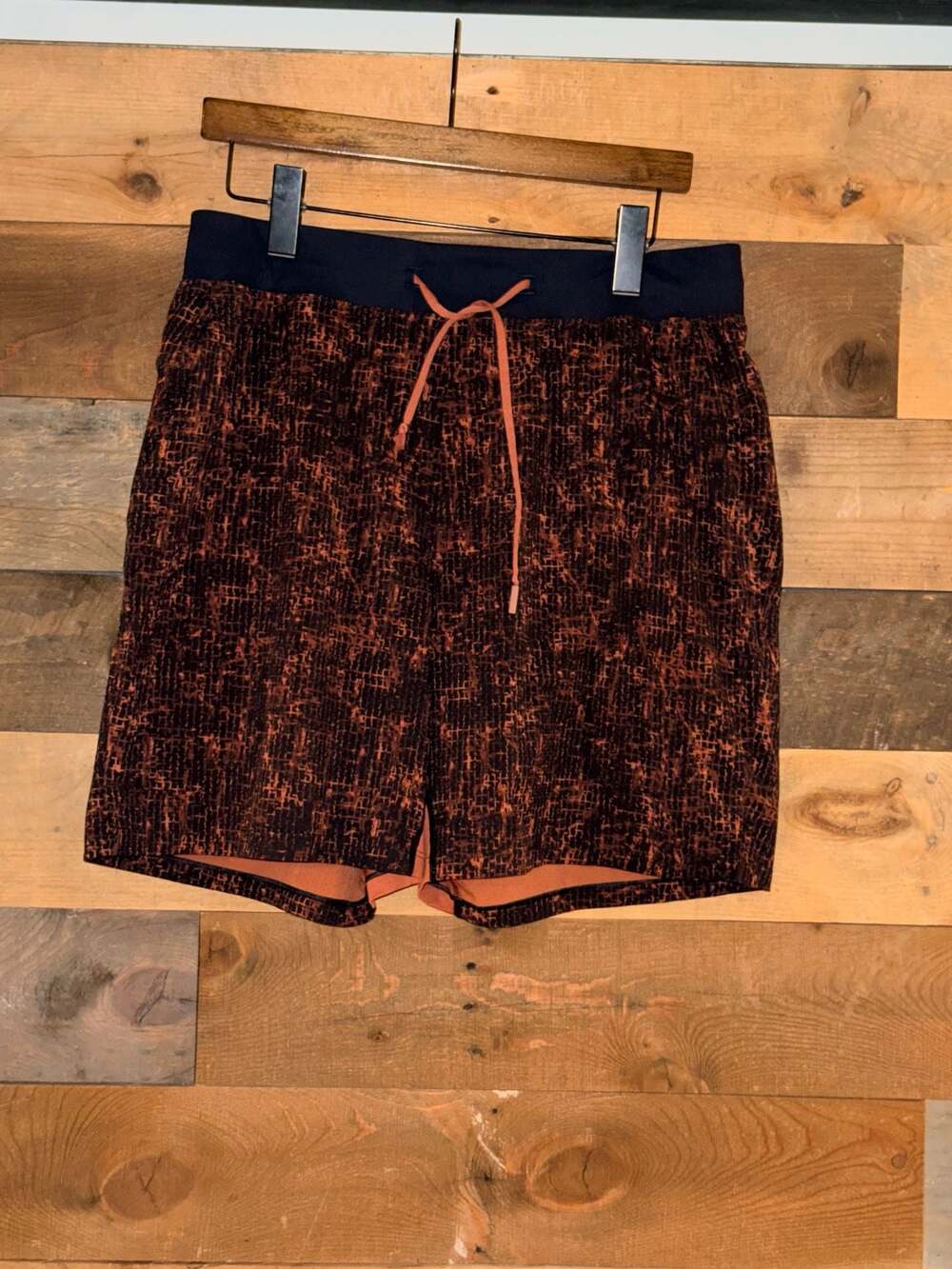 Lululemon T.H.E. Short 7" Linerless Bleach Block Rustic Clay L 0249